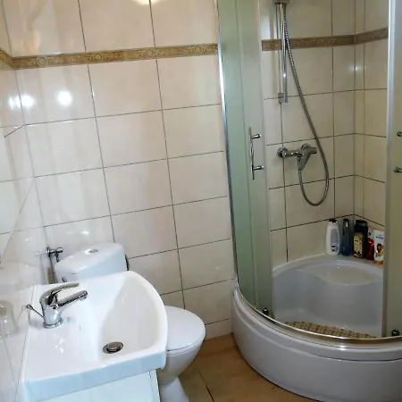 In Mi Dzyzdroje For 4 People بيت للعطل